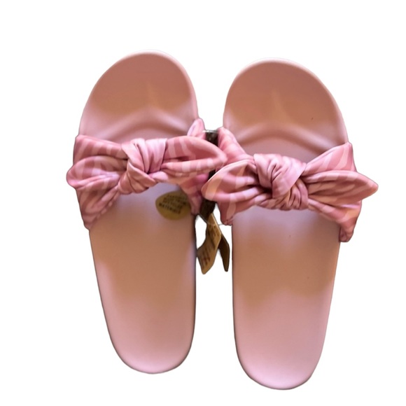 Victorias Secret Slides NWT - Picture 1 of 4